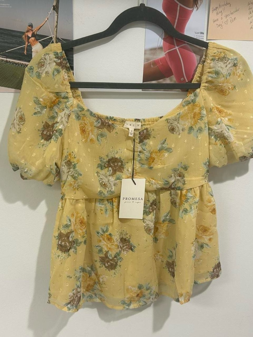 Promesa Yellow Floral Puff-Sleeve Peplum Top